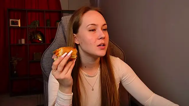 ElinVale online show from April 1, 2026, 8:48 am