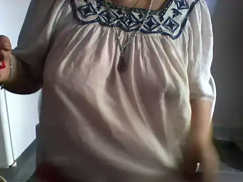 Jadeinthesky online show from November 3, 2025, 5:16 pm