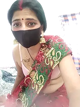 Snapshot of Divine_Lustt chatting on February 23, 2026, 9:43 am Divine Lustt online show from February 23, 2026, 9:43 am