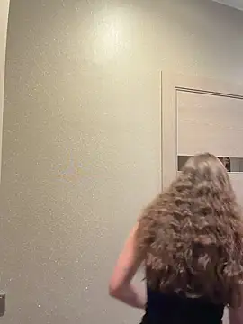 Snapshot of KristiRich chatting on February 20, 2026, 9:33 am KristiRich online show from February 20, 2026, 9:33 am