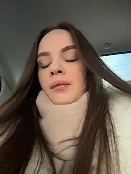 Snapshot of KristiRich chatting on February 4, 2026, 10:10 am KristiRich online show from February 4, 2026, 10:10 am