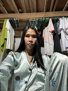 bellaUtops online show from August 8, 2026, 2:46 pm