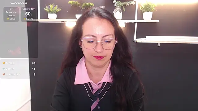 Lauryn Jones online show from April 16, 2026, 9:39 pm