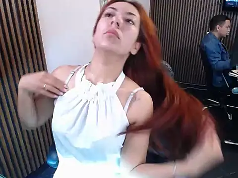 desk desire online show from November 11, 2025, 11:05 am