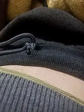 Snapshot of julifer_ chatting on November 16, 2025, 8:02 pm julifer online show from November 16, 2025, 8:02 pm