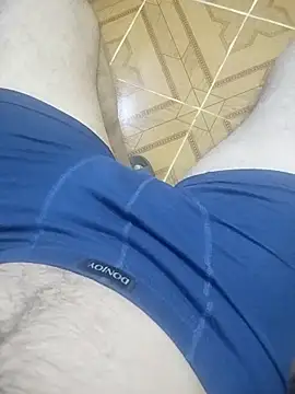 Snapshot of julifer_ chatting on November 15, 2025, 1:15 pm julifer online show from November 15, 2025, 1:15 pm