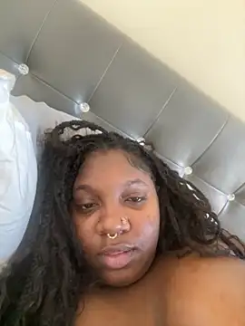 onlyymisha online show from November 1, 2025, 1:38 pm