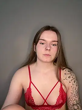 LisaFreierxx online show from April 12, 2026, 10:29 am