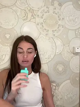 Sindy Energy online show from November 6, 2025, 10:08 am