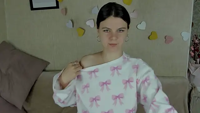 Zorianaa online show from March 5, 2026, 9:54 pm