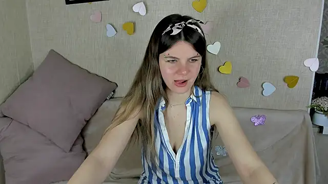 Zorianaa online show from April 5, 2026, 8:59 pm