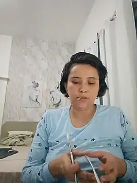 Snapshot of BIADELICIA1 chatting on June 15, 2026, 2:01 am BIADELICIA1 online show from June 15, 2026, 2:01 am