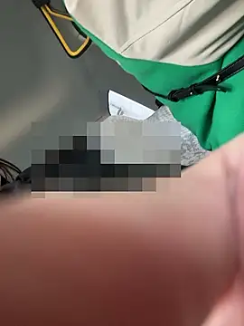 Snapshot of ayumi_opi chatting on November 18, 2025, 5:22 am ayumi opi online show from November 18, 2025, 5:22 am