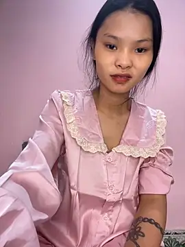 lung-linh online show from November 27, 2025, 4:57 am