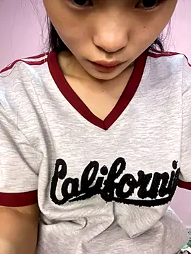 lung-linh online show from December 15, 2025, 3:01 am