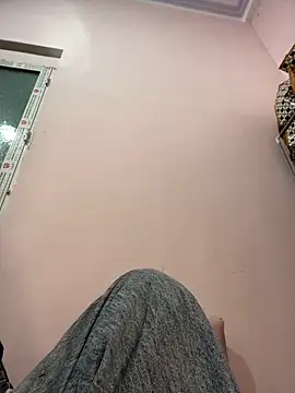 lung-linh online show from December 1, 2025, 7:42 am