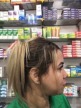 Snapshot of imoly_ chatting on November 2, 2025, 1:27 pm imoly  online show from November 2, 2025, 1:27 pm