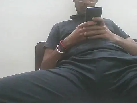 Bull Dick 69 online show from November 15, 2025, 7:18 pm