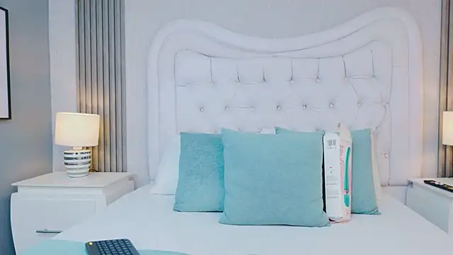 Snapshot of ScarlettPetrova chatting on April 10, 2026, 11:50 am ScarlettPetrova online show from April 10, 2026, 11:50 am