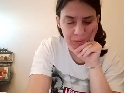 hotnathy69 online show from December 16, 2025, 8:18 am