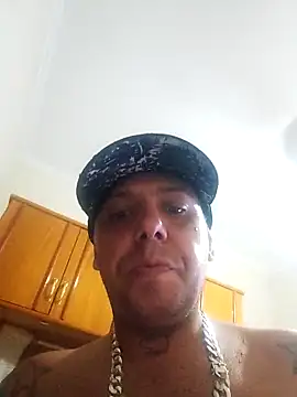 Snapshot of 013boyy chatting on April 12, 2026, 4:16 am 013boyy online show from April 12, 2026, 4:16 am