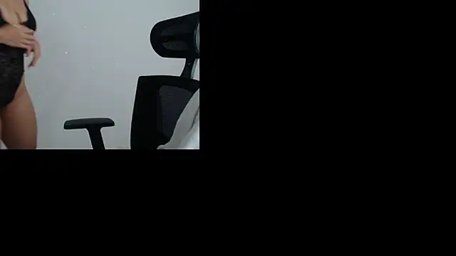 Snapshot of goddessvenus444 chatting on February 9, 2026, 2:26 pm goddessvenus444 online show from February 9, 2026, 2:26 pm