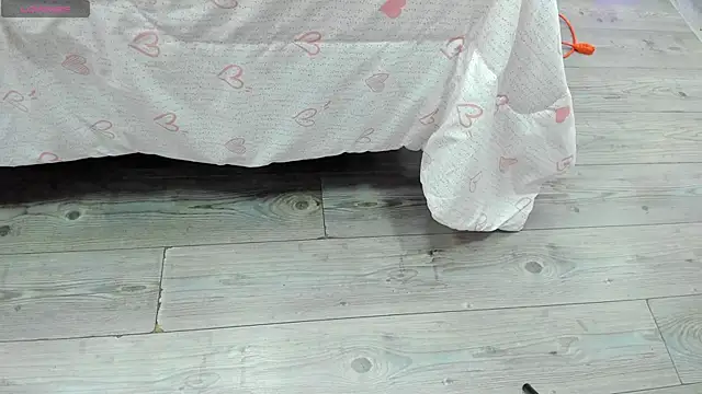 Snapshot of kendra_london chatting on March 28, 2026, 11:11 am kendra london online show from March 28, 2026, 11:11 am