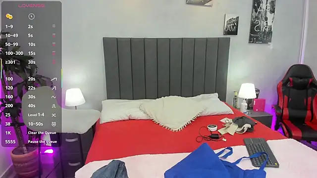 Snapshot of kendra_london chatting on April 5, 2026, 11:06 am kendra london online show from April 5, 2026, 11:06 am