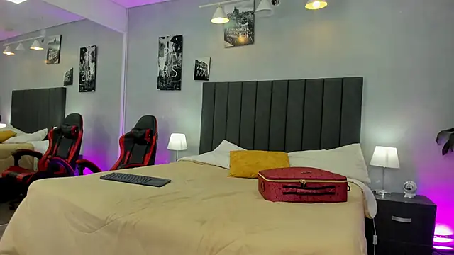 Snapshot of kendra_london chatting on March 16, 2026, 11:25 am kendra london online show from March 16, 2026, 11:25 am