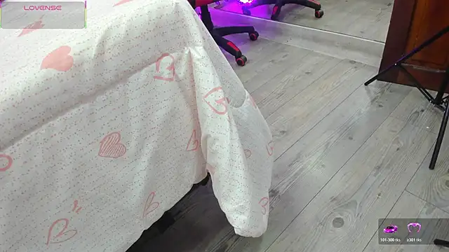 Snapshot of kendra_london chatting on March 27, 2026, 11:11 am kendra london online show from March 27, 2026, 11:11 am