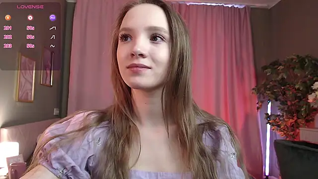 Snapshot of Adria_Arjona chatting on February 26, 2026, 7:41 am Adria Arjona online show from February 26, 2026, 7:41 am