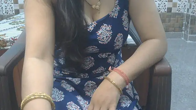 Sneha lovely01 online show from June 12, 2026, 4:43 am