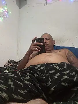 negrocomomisuerte online show from December 19, 2025, 5:10 am