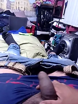 Snapshot of KARNEs24666 chatting on January 10, 2026, 10:21 am KARNEs24666 online show from January 10, 2026, 10:21 am