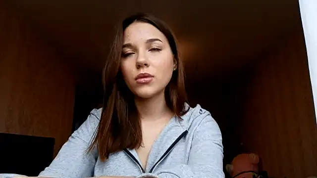 Snapshot of CorinneNewbert chatting on November 16, 2025, 10:09 am CorinneNewbert online show from November 16, 2025, 10:09 am