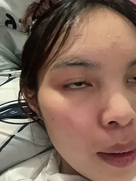 A lyly online show from November 8, 2025, 12:42 pm