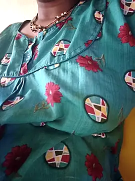 hyd couple7878 online show from November 3, 2025, 9:24 am