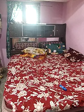 hyd couple7878 online show from November 5, 2025, 5:54 am