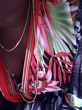 hyd couple7878 online show from February 4, 2026, 7:25 am