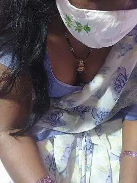 Snapshot of hyd_couple7878 chatting on June 27, 2026, 4:24 pm hyd couple7878 online show from June 27, 2026, 4:24 pm
