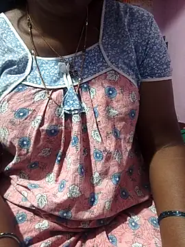 Snapshot of hyd_couple7878 chatting on August 2, 2026, 9:23 pm hyd couple7878 online show from August 2, 2026, 9:23 pm
