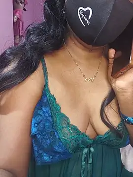 Snapshot of hyd_couple7878 chatting on July 6, 2026, 4:08 am hyd couple7878 online show from July 6, 2026, 4:08 am