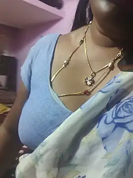 Snapshot of hyd_couple7878 chatting on August 1, 2026, 9:29 am hyd couple7878 online show from August 1, 2026, 9:29 am