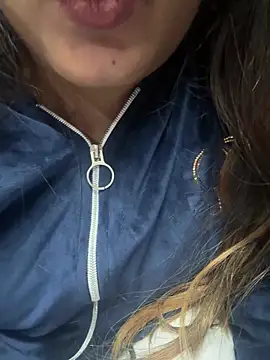 Angel-pune001 online show from December 17, 2025, 12:21 pm