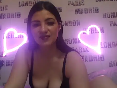 Bya hootgyrl1 online show from November 27, 2025, 6:58 am