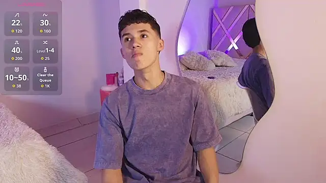 Snapshot of Eiden_Blake chatting on February 5, 2026, 1:01 am Eiden Blake online show from February 5, 2026, 1:01 am