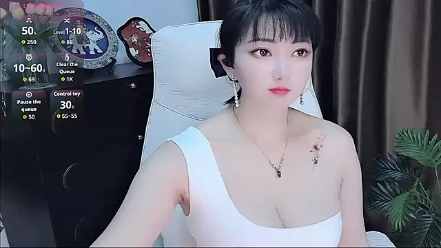 Snapshot of Ella99 chatting on January 13, 2026, 2:21 pm Ella99 online show from January 13, 2026, 2:21 pm