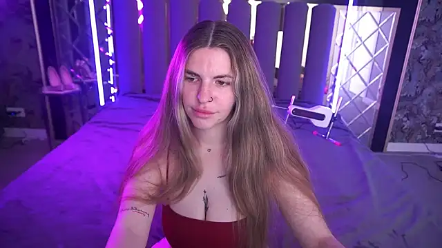 DanielaReign online show from May 27, 2026, 12:45 pm