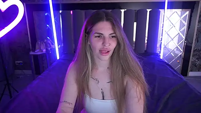 DanielaReign online show from June 9, 2026, 12:39 pm