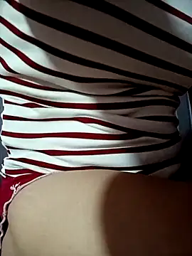 LenaLy2k online show from December 19, 2025, 12:40 pm